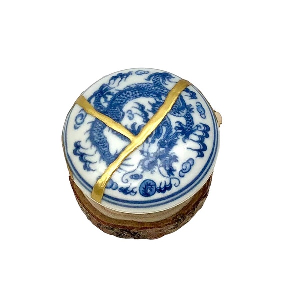 Kintsugi Chinese Porcelain Dragon 5-Claw Blue White Box Gold Crack Growth Gift - Picture 12 of 16